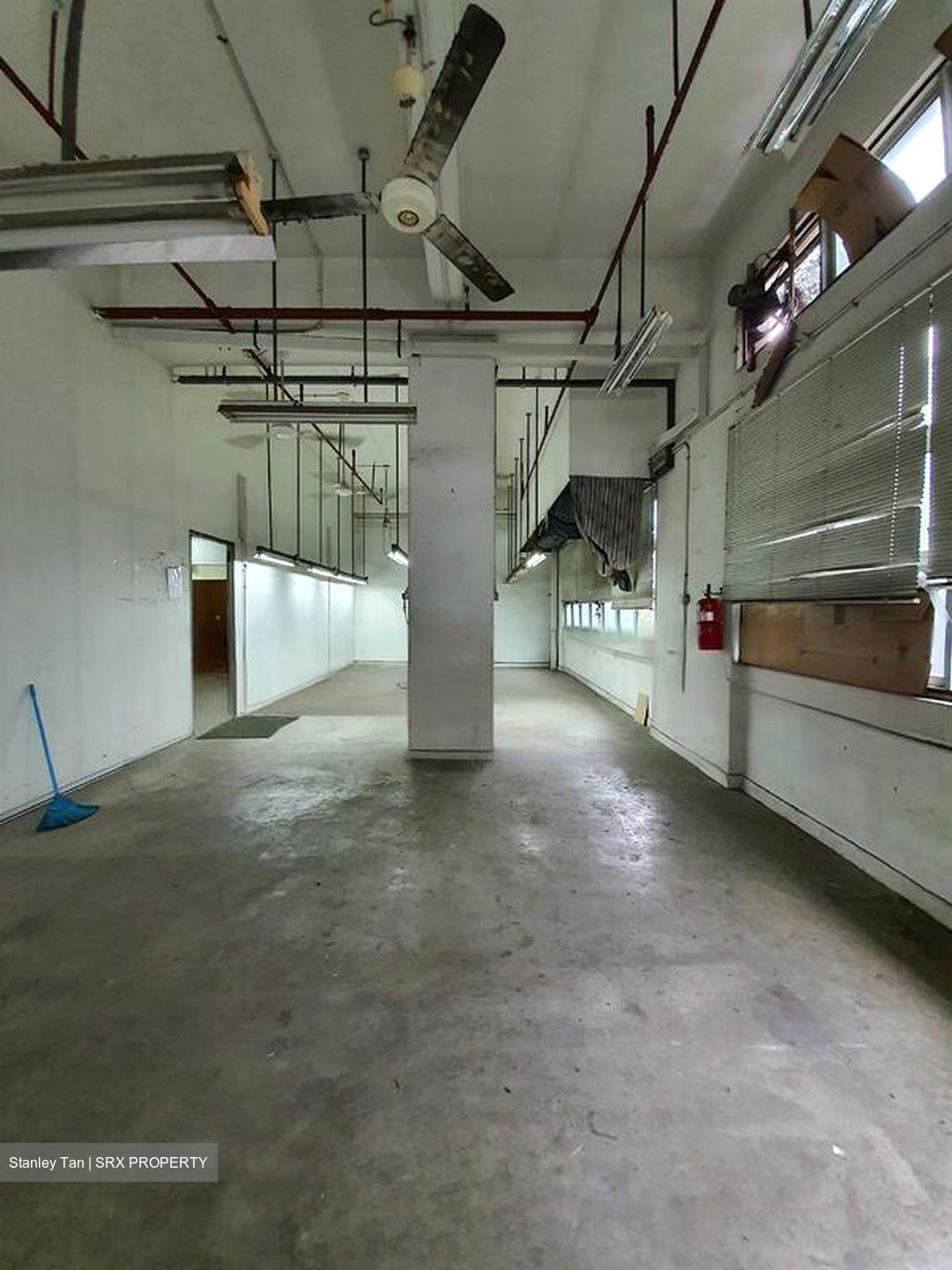 Kewalram Hillview (D23), Warehouse #544147291